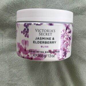 New Victoria’s Secret Bliss Body Scrub